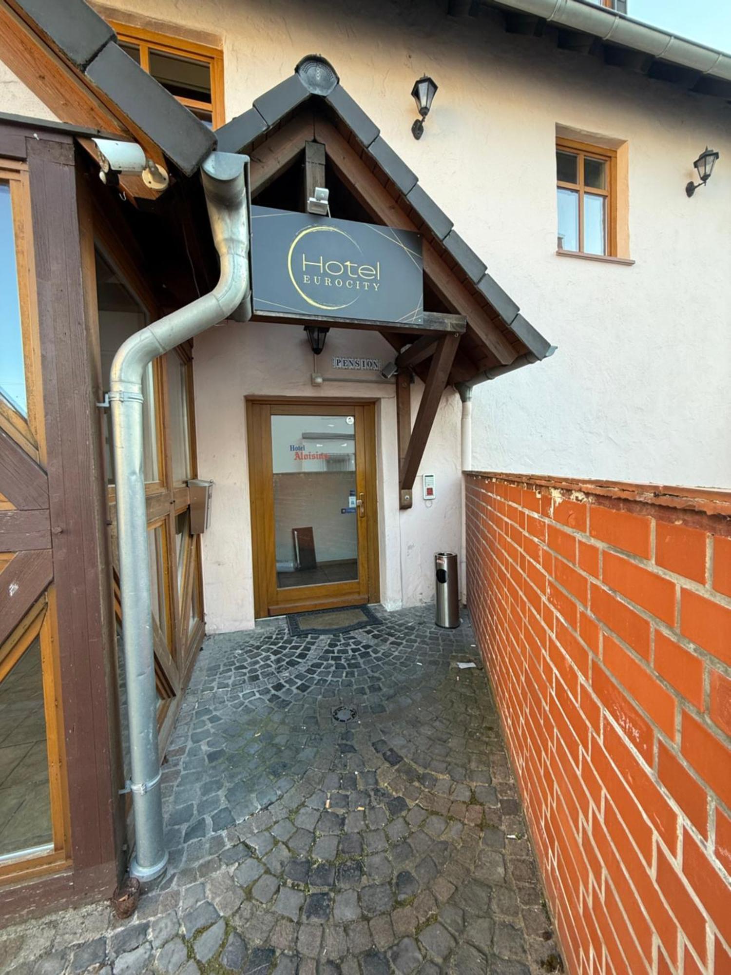 Hotel Eurocity Bruchköbel エクステリア 写真