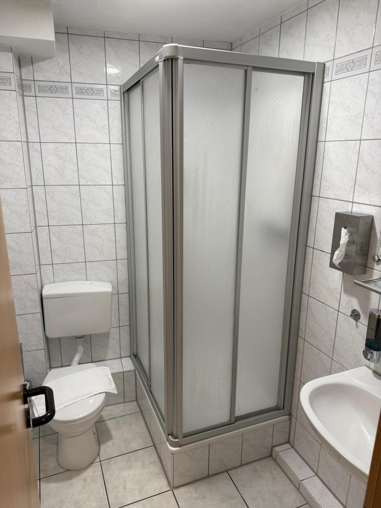 Hotel Eurocity Bruchköbel エクステリア 写真